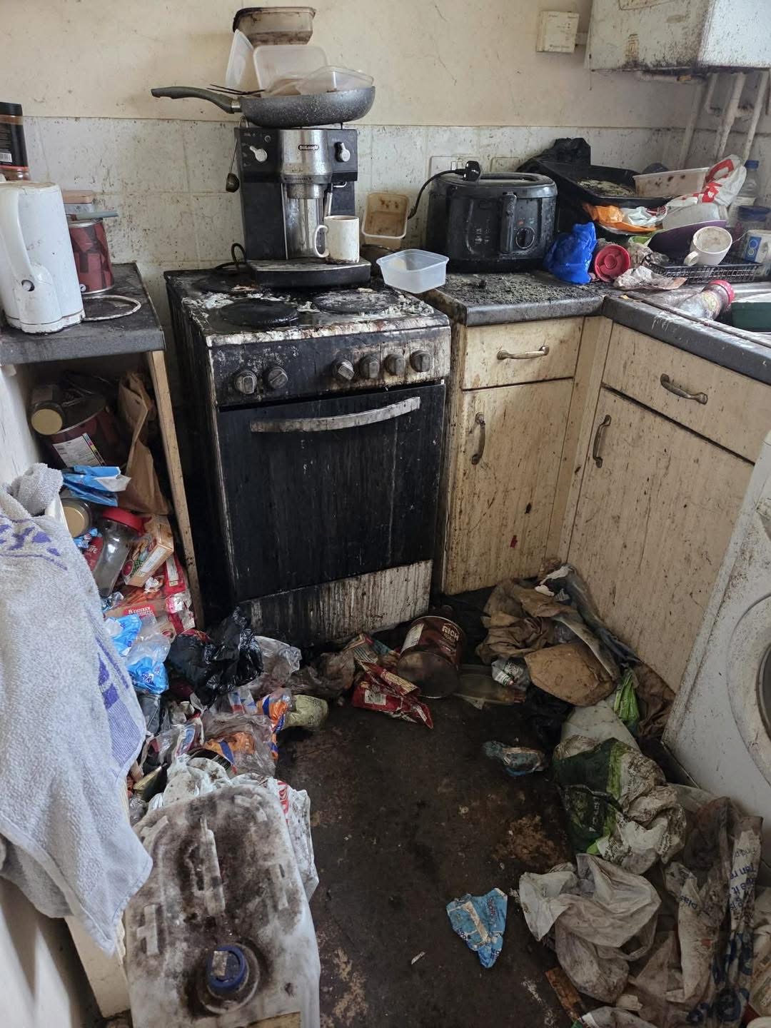 Real cleaning transformation by 2 of a Kind Cleaning Company