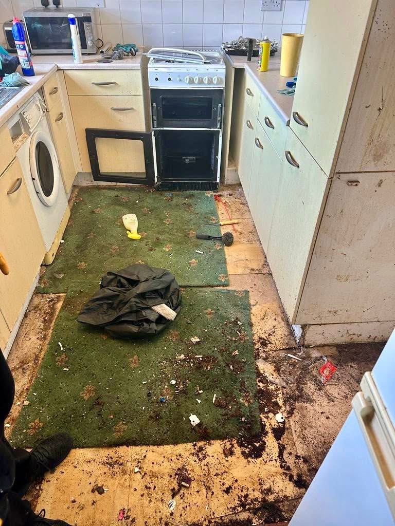 Real cleaning transformation by 2 of a Kind Cleaning Company