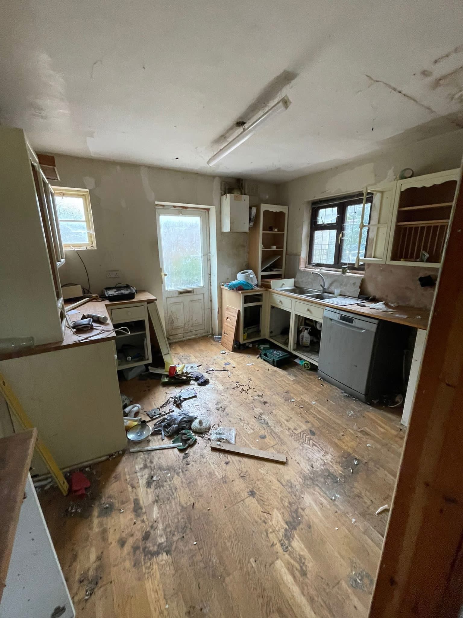 Real cleaning transformation by 2 of a Kind Cleaning Company